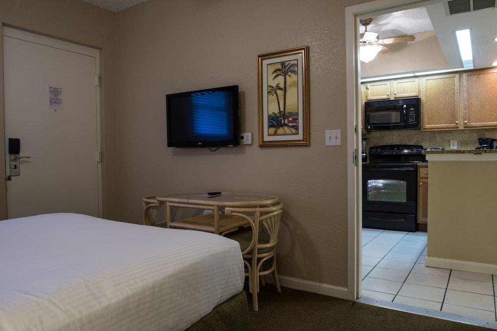 Aparthotel Vacation 2, A Ramada By Wyndham